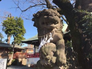 鳩ケ谷氷川神社　狛犬