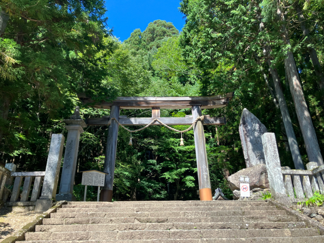 戸隠神社に行ってはいけない噂を検証